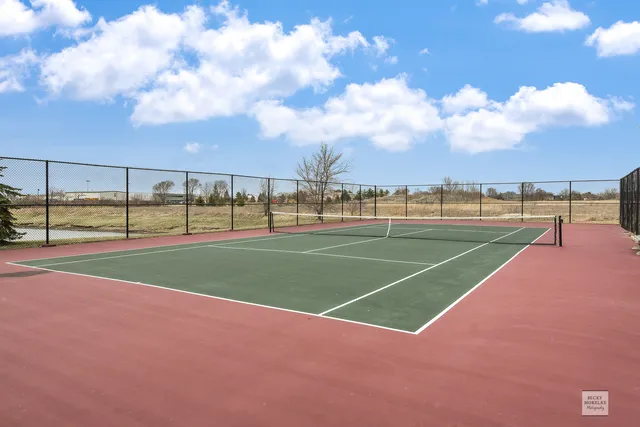 $575,000 | 621 Mansfield Way, Oswego, IL 60543