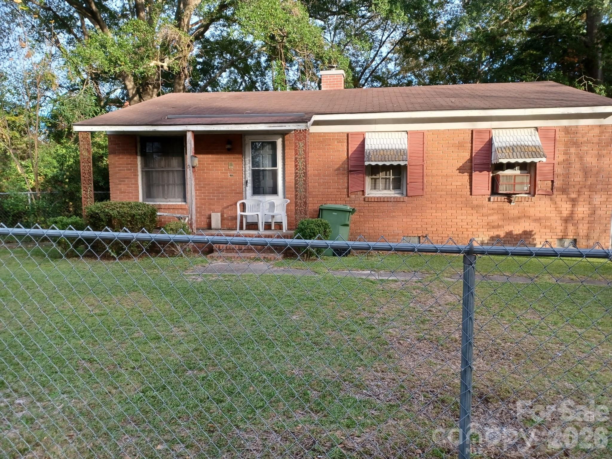 806 North Brunson Street Florence, SC 29506 - Photo 3 of 9