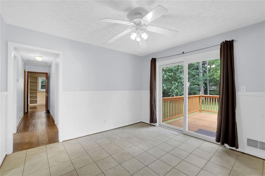 1563 Rockbridge Road Southwest Stone Mountain, GA 30087 - Photo 3 of 34 Gallery Image 3