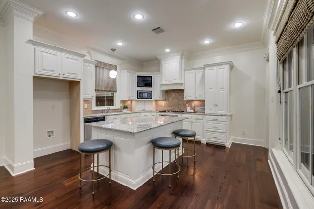 $3,500 | 202 Pendleton Boulevard, Lafayette, LA 70508