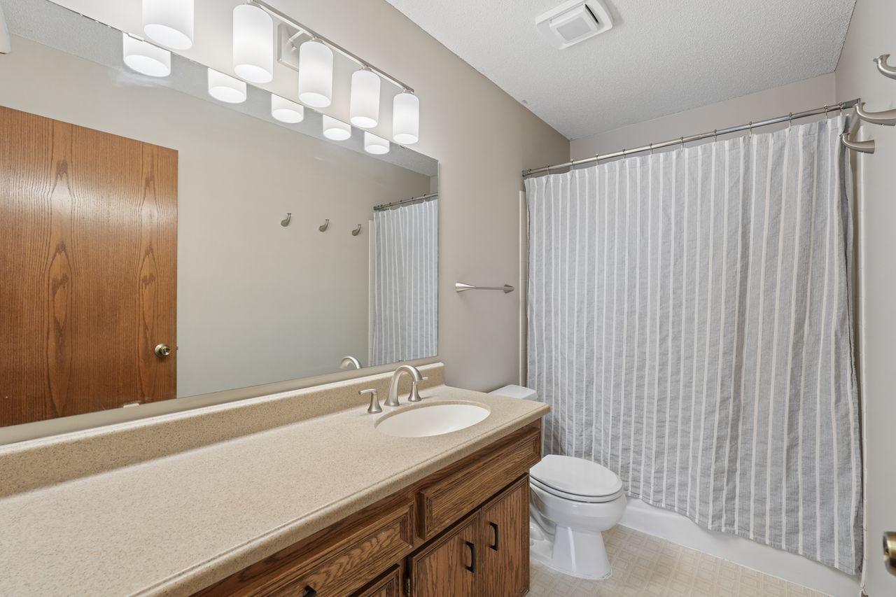 7886 Dempsey Way Inver Grove Heights, MN 55076 - Photo 14 of 24