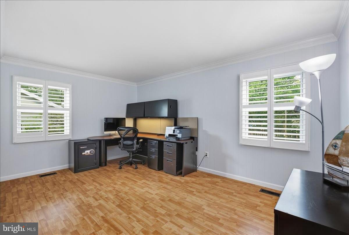 12127 Long Ridge Lane Bowie, MD 20715 - Photo 23 of 46 Main level second bedroom or office