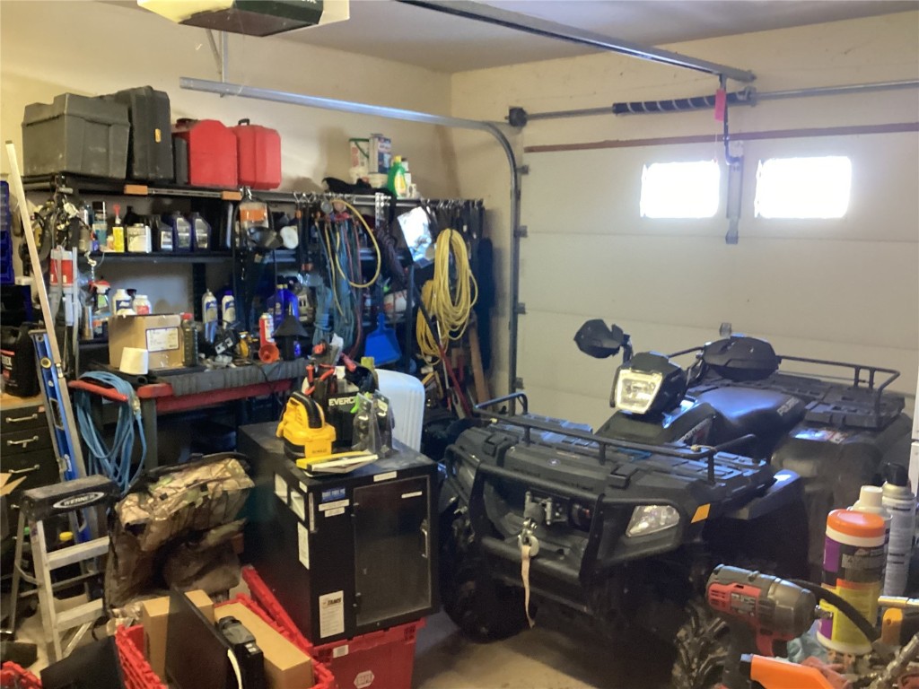 9073 54 7/10 Road Molina, CO 81646 - Photo 30 of 38 View of garage