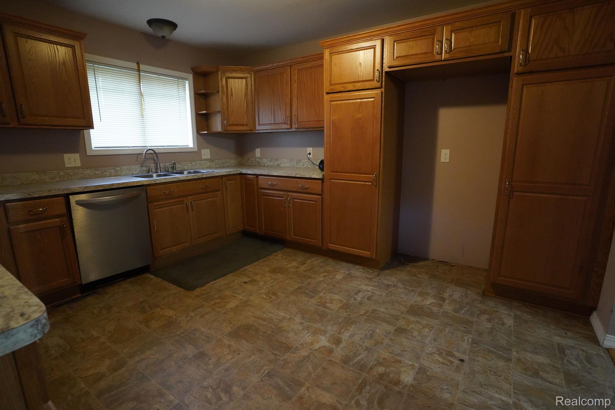 3367 Mackin Road Flint, MI 48504 - Photo 8 of 19 Gallery Image 8