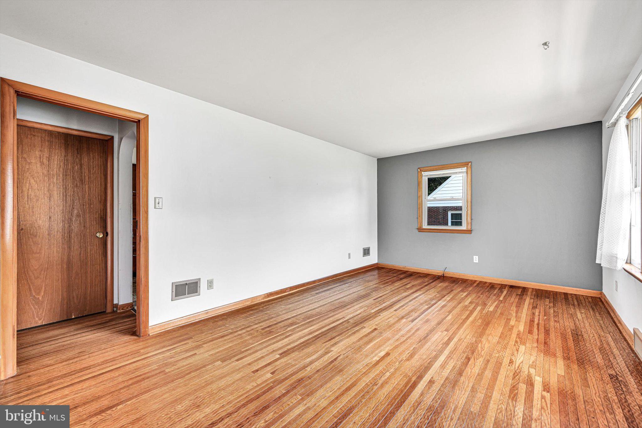 1560 Graystone Road Manheim, PA 17545 - Photo 7 of 31 Gallery Image 7