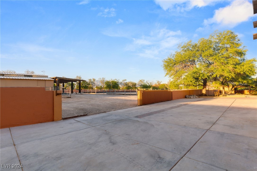 6265 North Fort Apache Road Las Vegas, NV 89149 - Photo 21 of 86