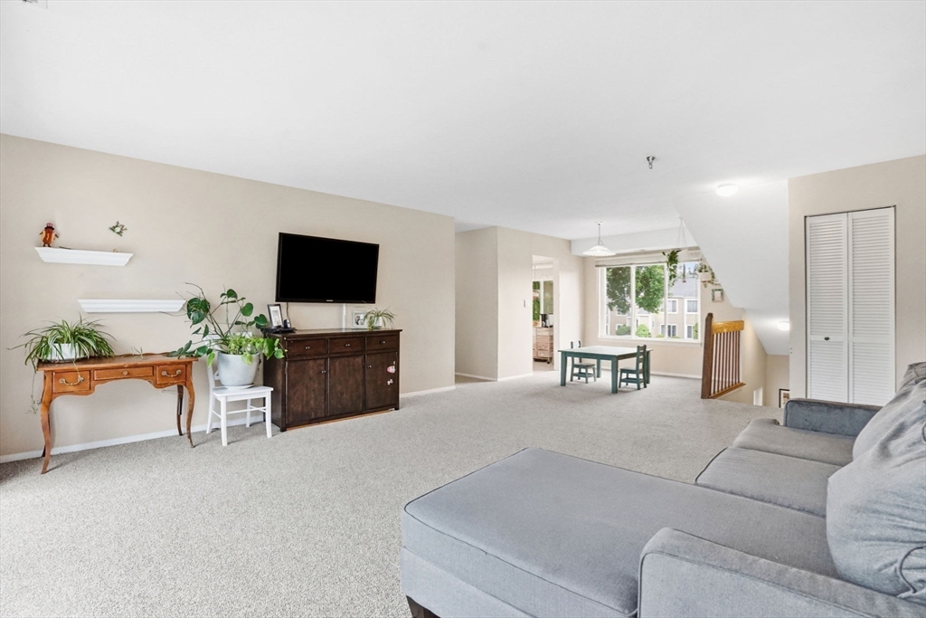 26 Nassau Drive, Unit 26 Springfield, MA 01129 - Photo 9 of 39