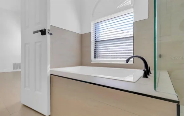 $2,850 | 2622 Liz Lane, Kissimmee, FL 34744