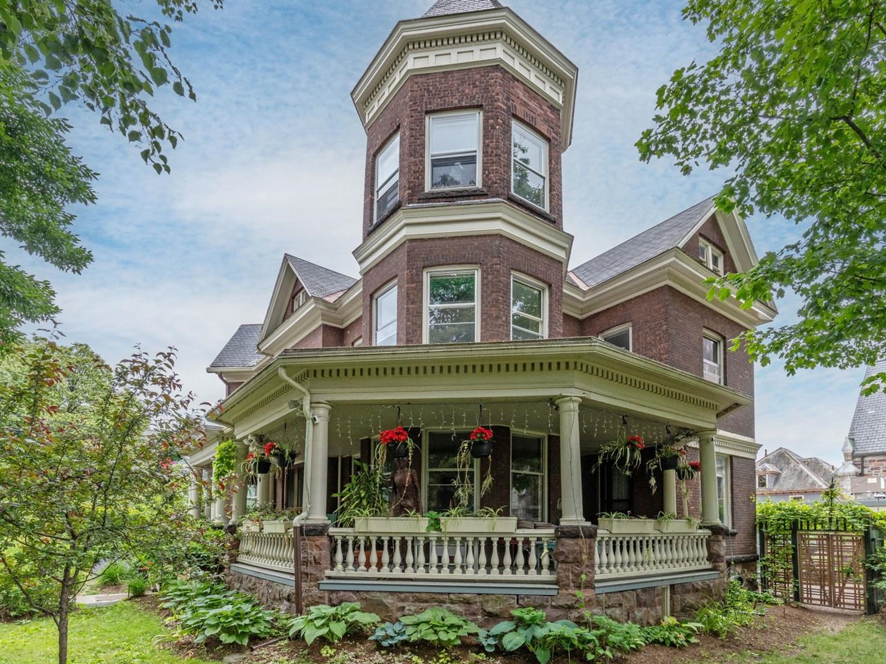 25 Buell Street Burlington, VT 05401 - Photo 2 of 60