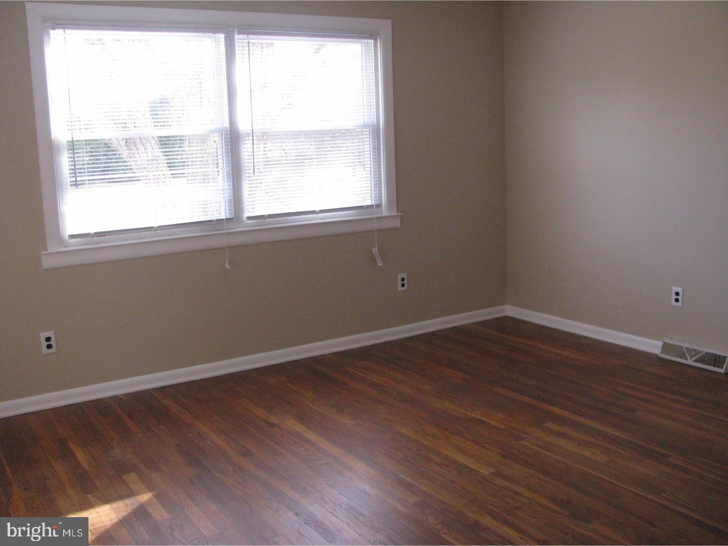 42 Dryden Road New Castle, DE 19720 - Photo 11 of 22 Bedroom - Main