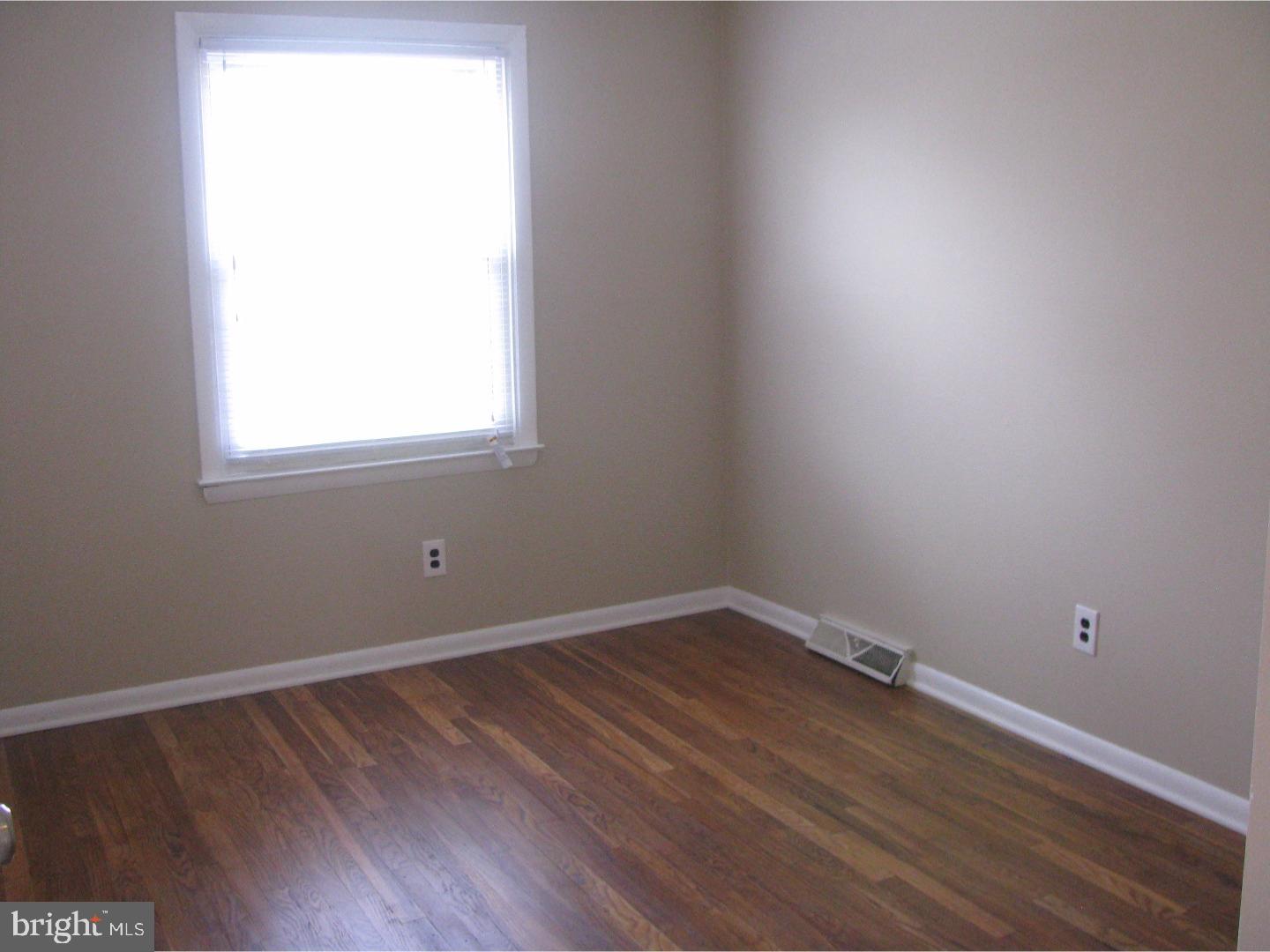 42 Dryden Road New Castle, DE 19720 - Photo 15 of 22 Bedroom 3