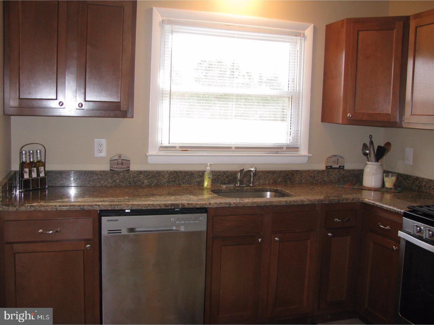 42 Dryden Road New Castle, DE 19720 - Photo 7 of 22 Kitchen