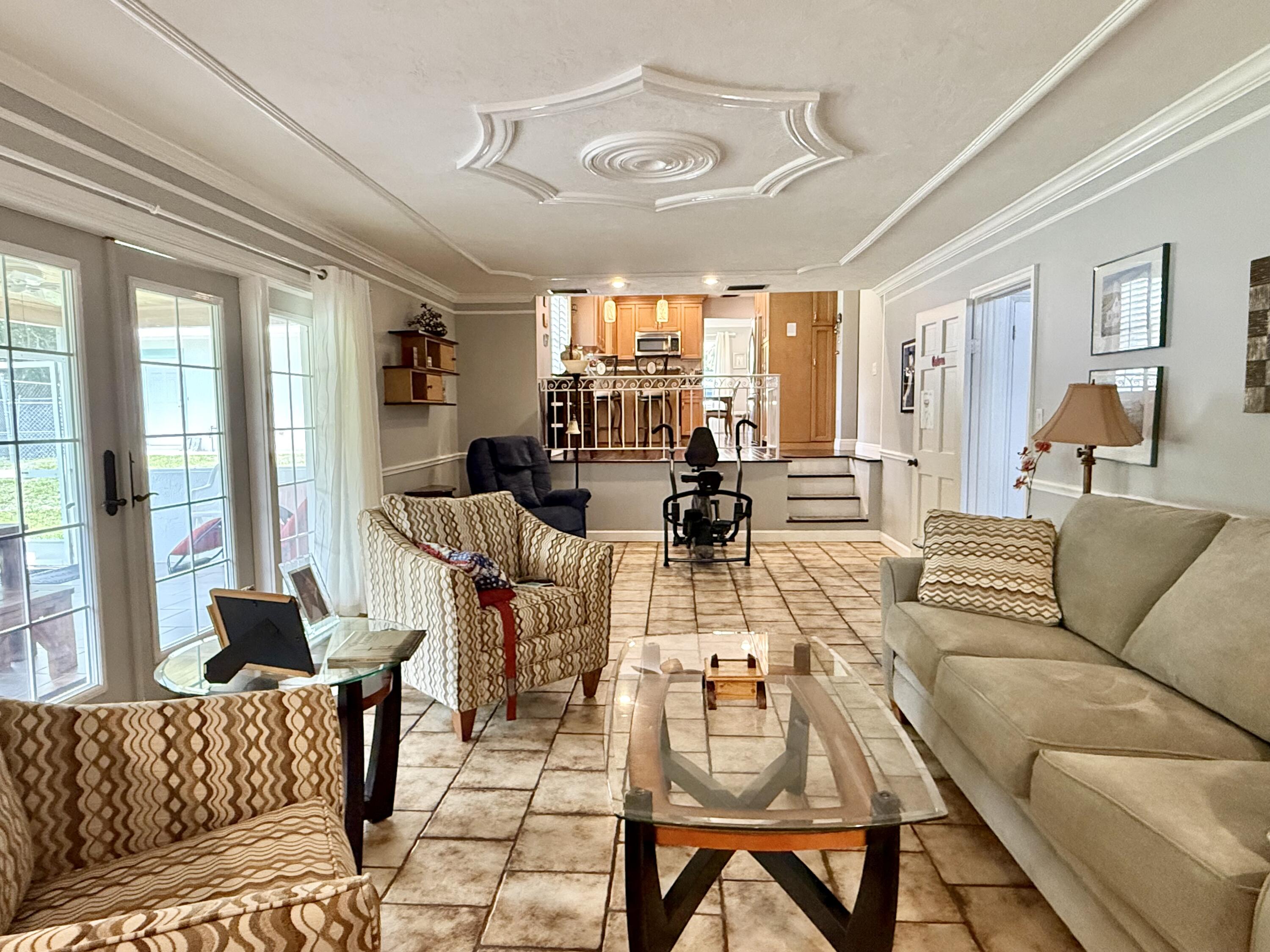 16283 Alexander Run Jupiter, FL 33478 - Photo 14 of 96 Family rm