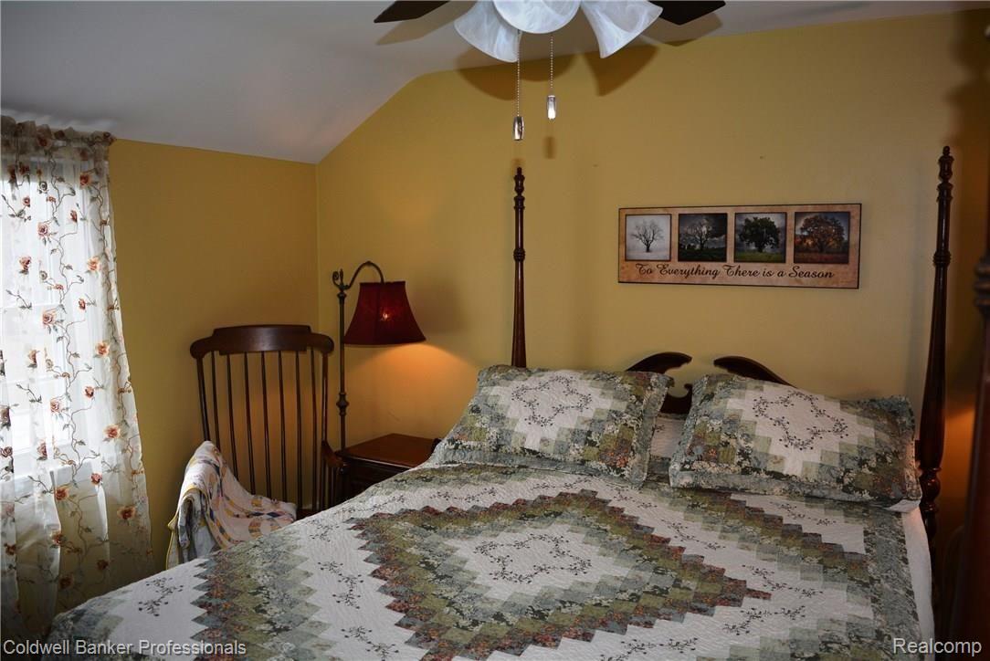 1312 Hawthorne Road Grosse Pointe, MI 48236 - Photo 29 of 44 25b.JPG