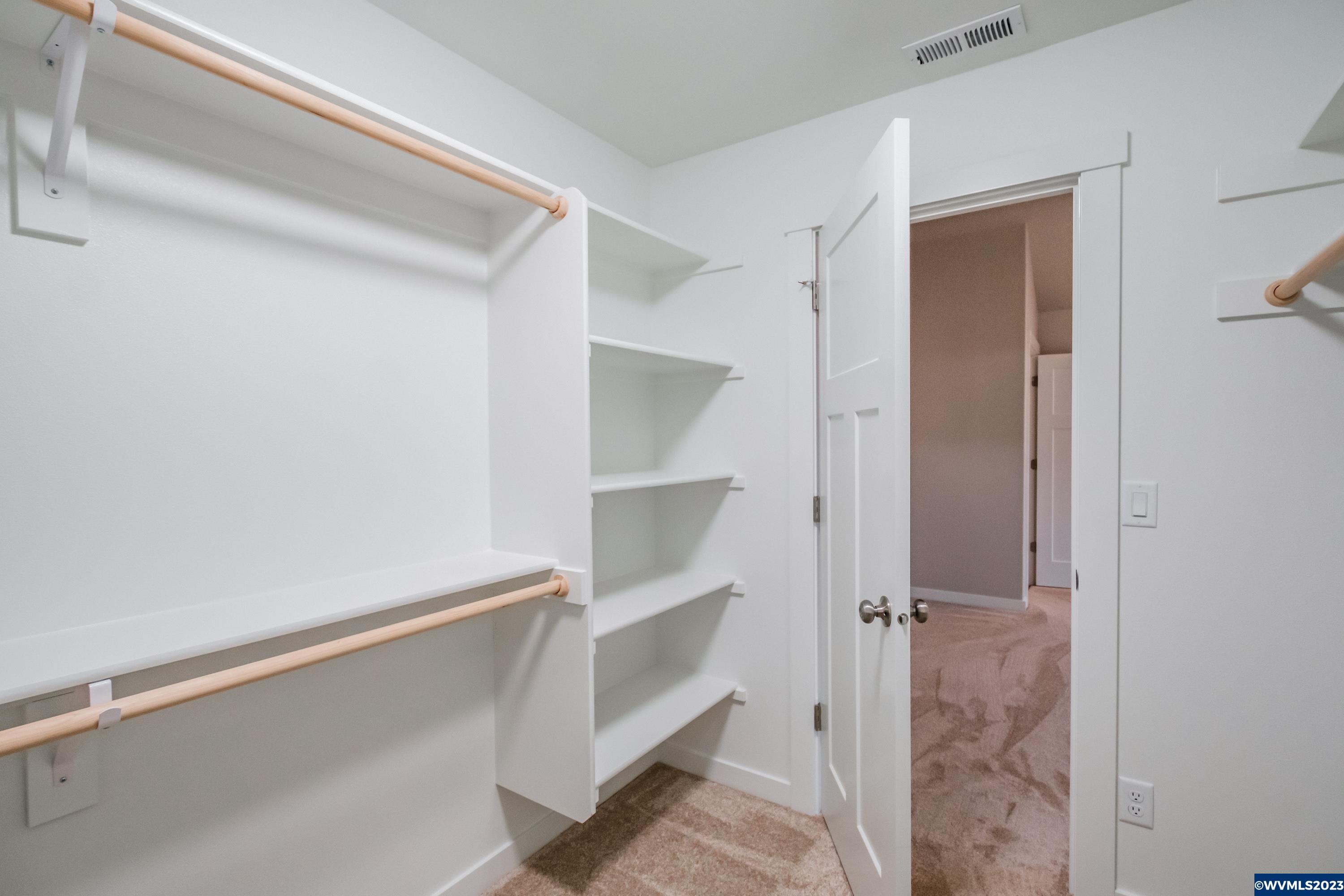 1622 Southwest Ellis Street Dallas, OR 97338 - Photo 24 of 35 Gallery Image 24