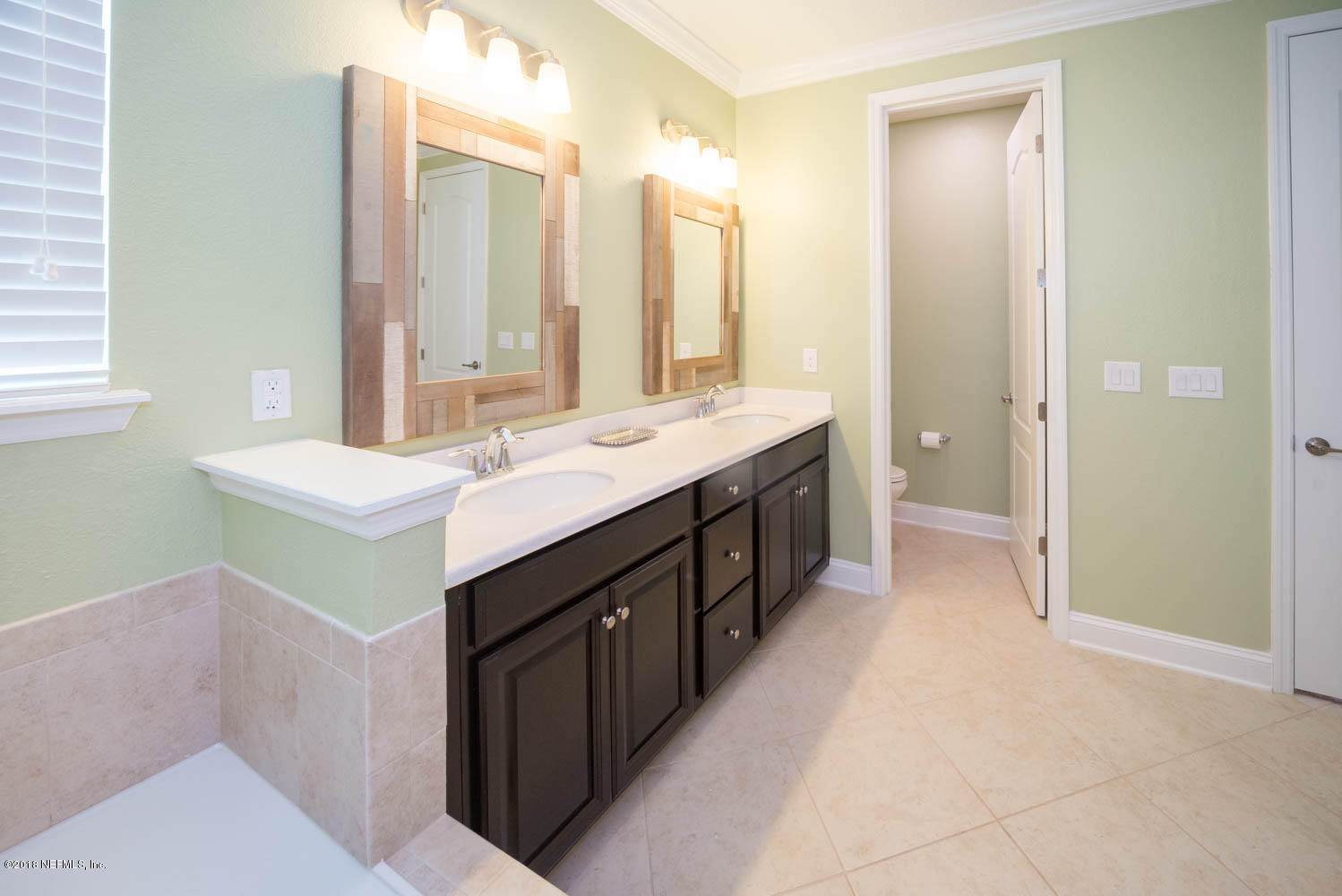 139 Crown Colony Road St. Augustine, FL 32092 - Photo 13 of 36 Dual Sink Vanity!