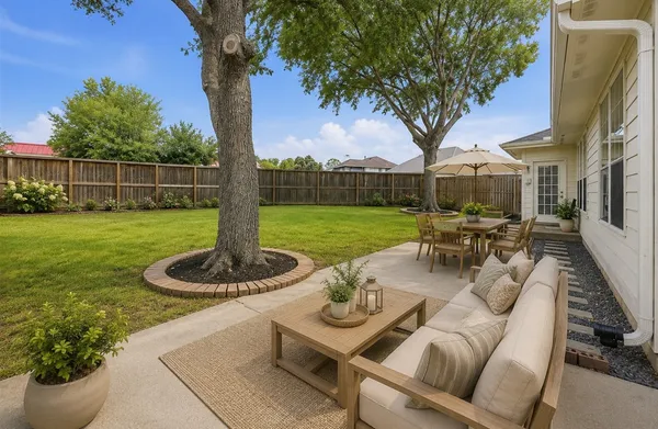 $2,390 | 18010 Quiet Stream Court, Houston, TX 77095