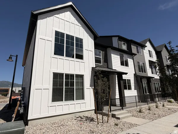 $535,000 | 1179 North Downfield Lane, Unit 208, North Salt Lake, UT 84054