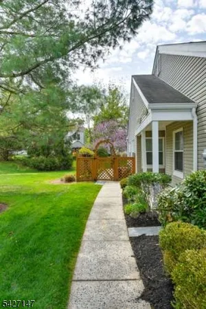 $629,000 | 208 Reed Lane, Bedminster, NJ 07921