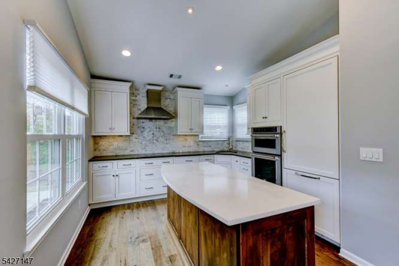 208 Reed Lane Bedminster, NJ 07921 - Photo 6 of 23