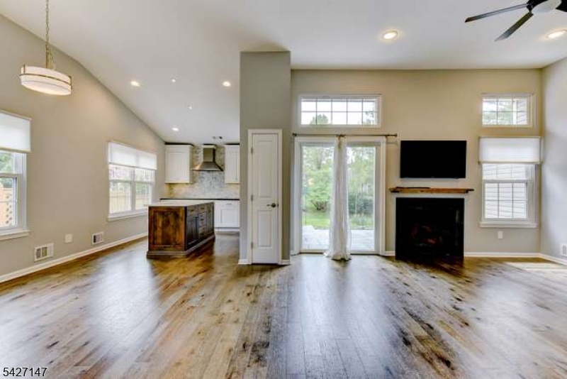 208 Reed Lane Bedminster, NJ 07921 - Photo 9 of 23