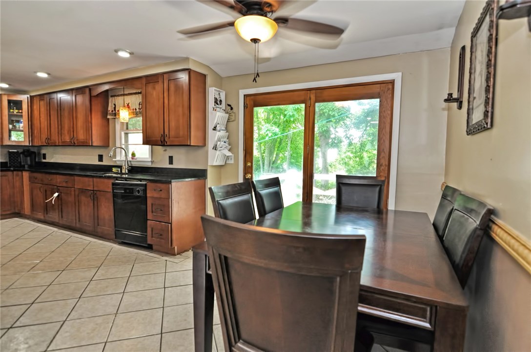 14 Drift Road Warwick, RI 02889 - Photo 12 of 25