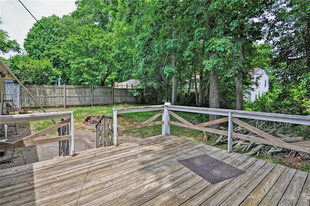14 Drift Road Warwick, RI 02889 - Photo 19 of 25