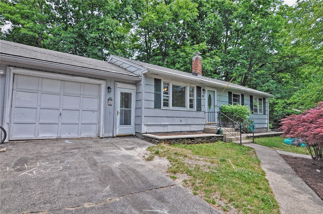 14 Drift Road Warwick, RI 02889 - Photo 3 of 25