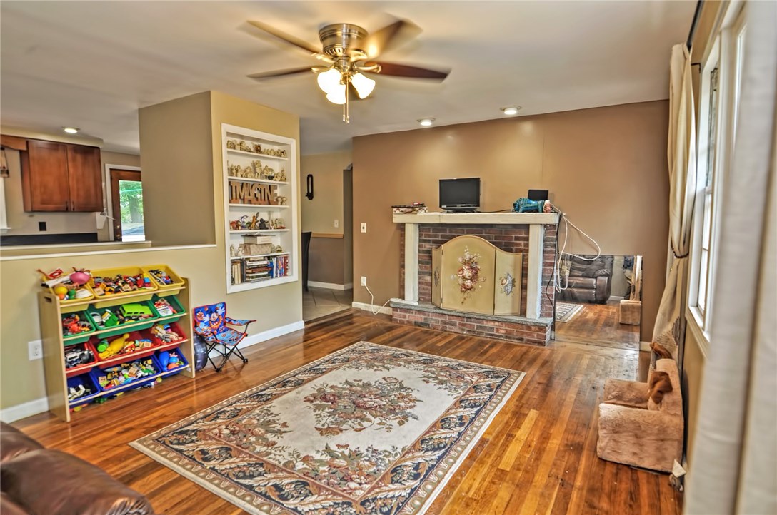 14 Drift Road Warwick, RI 02889 - Photo 6 of 25