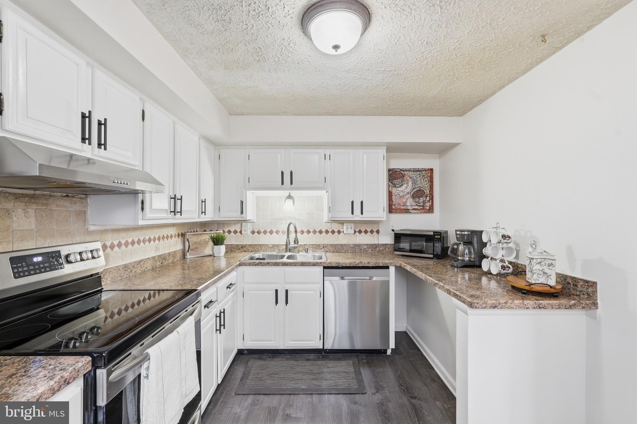 10504 Apple Ridge Road Gaithersburg, MD 20886 - Photo 11 of 33
