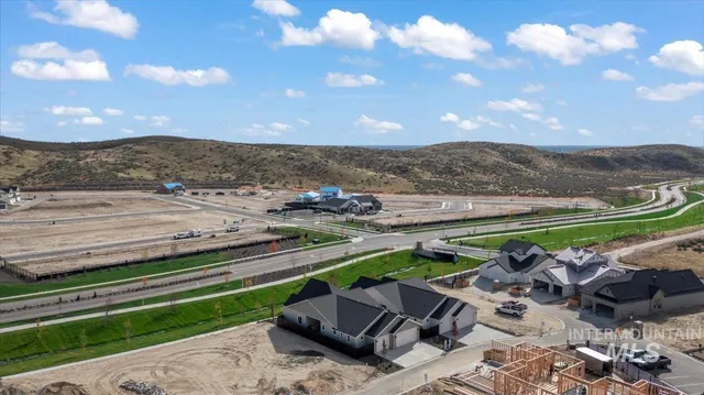 $584,900 | 6370 North Barholm Lane, Eagle, ID 83616