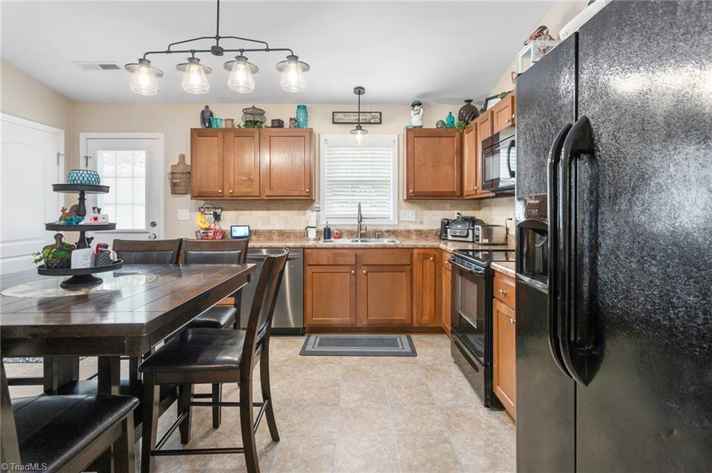 729 Bailey Road Winston-Salem, NC 27107 - Photo 6 of 22