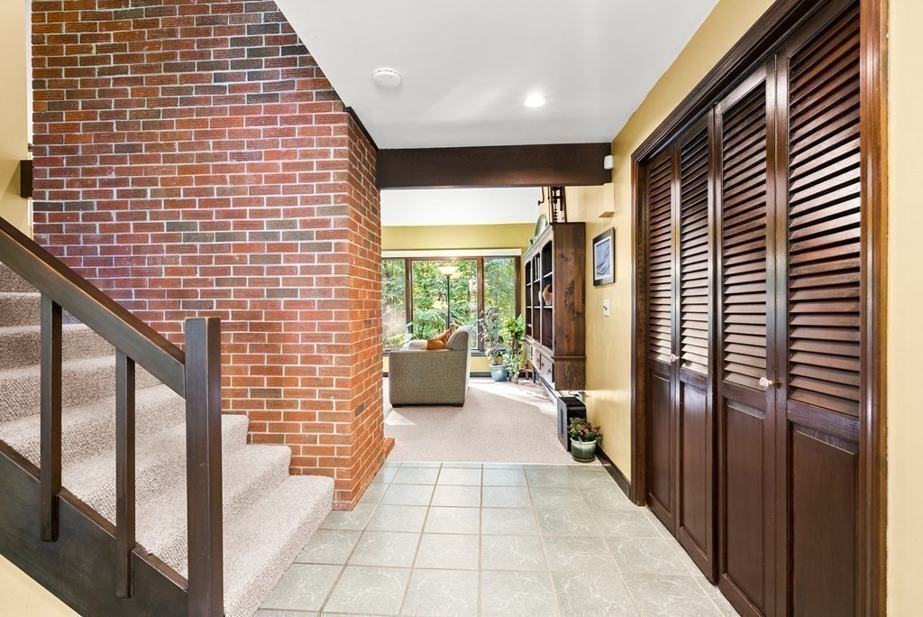 133 Waite Road Boxborough, MA 01719 - Photo 5 of 39
