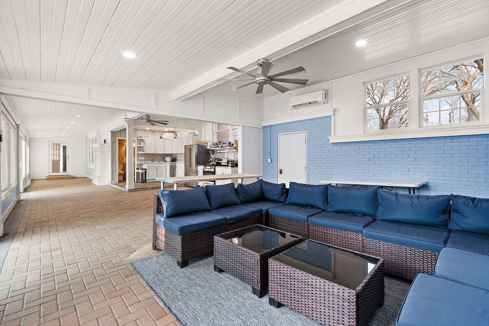 305 North Reed Street Joliet, IL 60435 - Photo 25 of 62 a living room with furniture