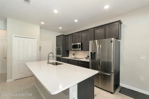 $3,600 | 4832 Shannock Avenue, Merritt Island, FL 32953