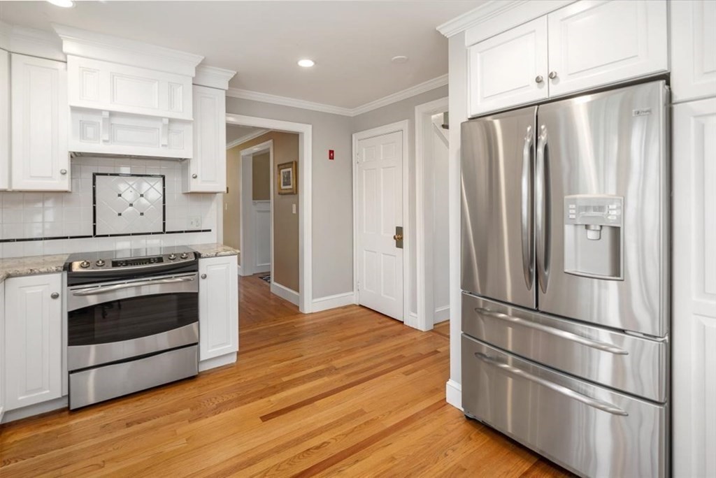 50 Liberty Pole Road Hingham, MA 02043 - Photo 4 of 42 Gallery Image 4