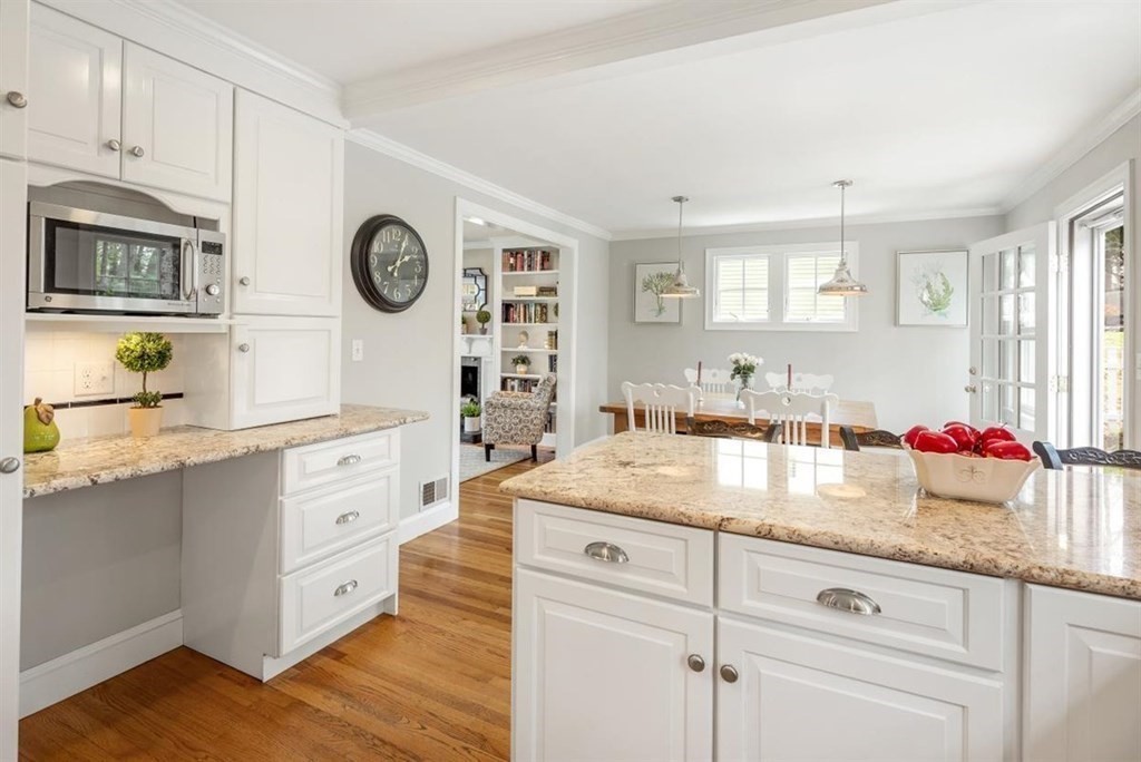 50 Liberty Pole Road Hingham, MA 02043 - Photo 5 of 42 Gallery Image 5