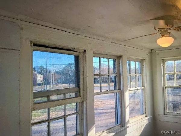 $70,000 | 2012 Greenwood Drive, Portsmouth, VA 23702