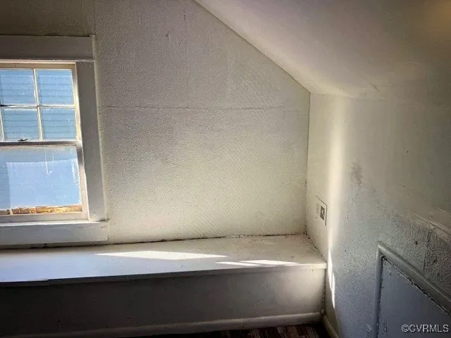 $75,000 | 2012 Greenwood Drive, Portsmouth, VA 23702