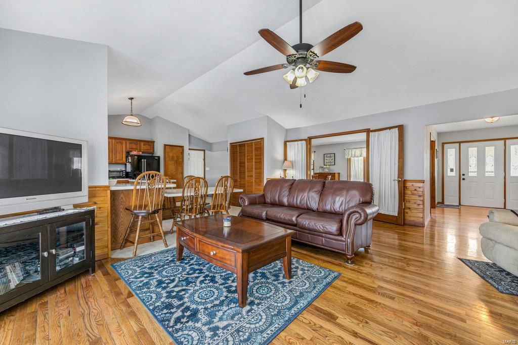 3164 Steppig Road Columbia, IL 62236 - Photo 16 of 75