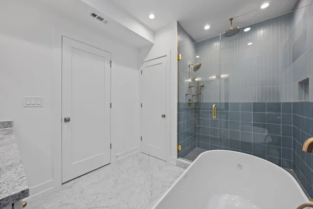 $1,797,500 | 2620 North Mozart Street, Chicago, IL 60647