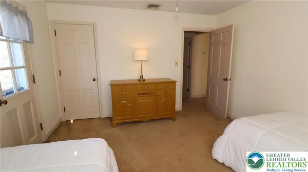 $2,950 | 2631 West Allen Street, Allentown, PA 18104