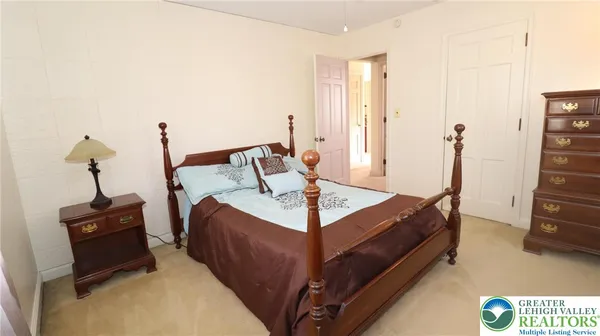 $2,950 | 2631 West Allen Street, Allentown, PA 18104