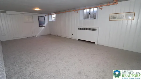 $2,950 | 2631 West Allen Street, Allentown, PA 18104