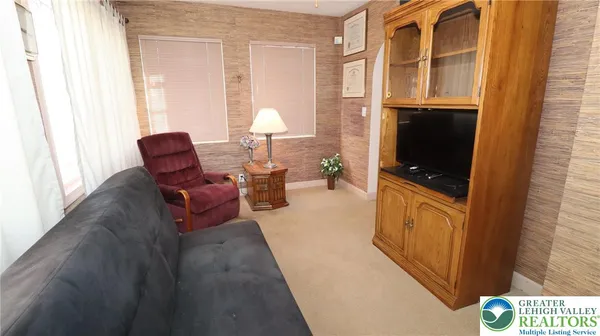 $2,950 | 2631 West Allen Street, Allentown, PA 18104