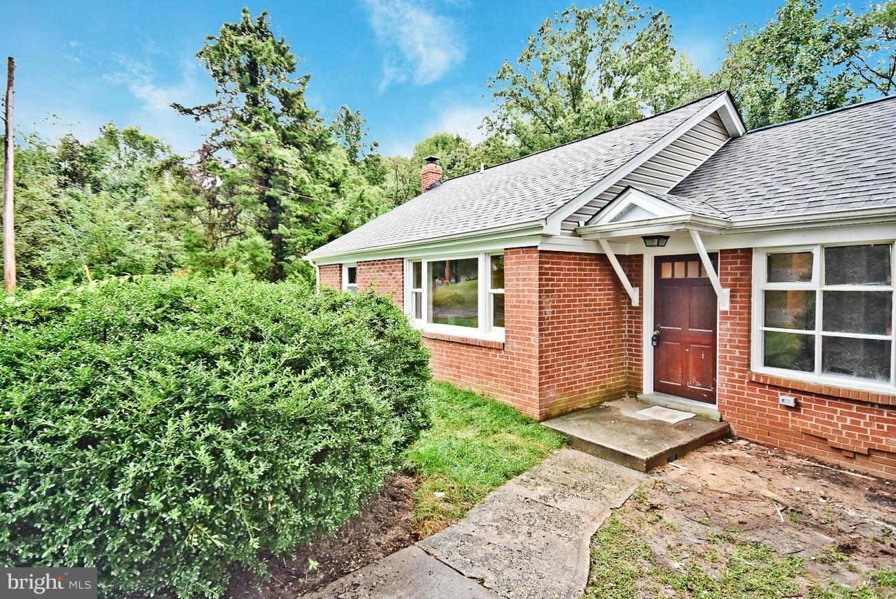 1323 Old Piscataway Road Fort Washington, MD 20744 - Photo 1 of 30 Exterior (Front)
