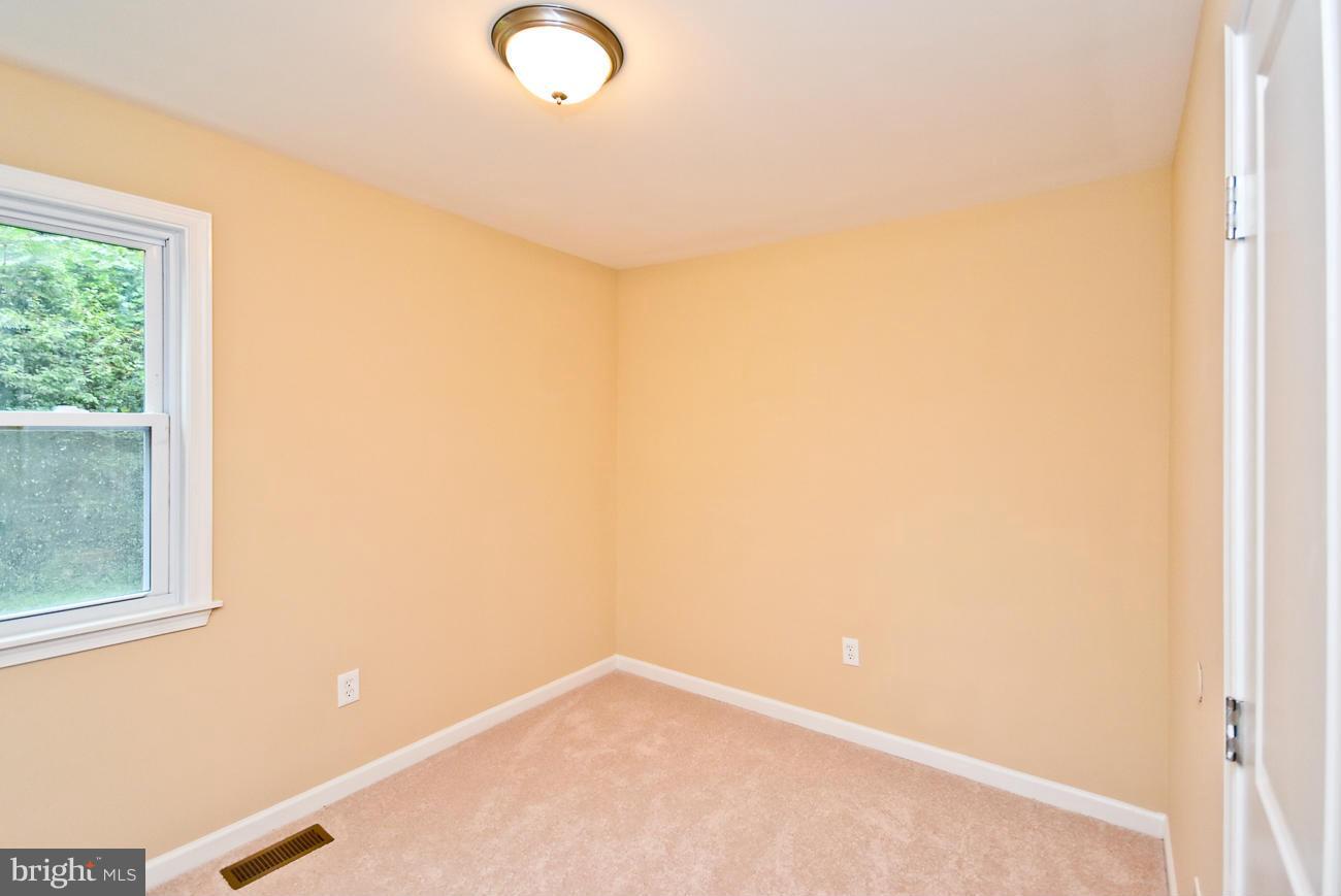 1323 Old Piscataway Road Fort Washington, MD 20744 - Photo 14 of 30 Bedroom