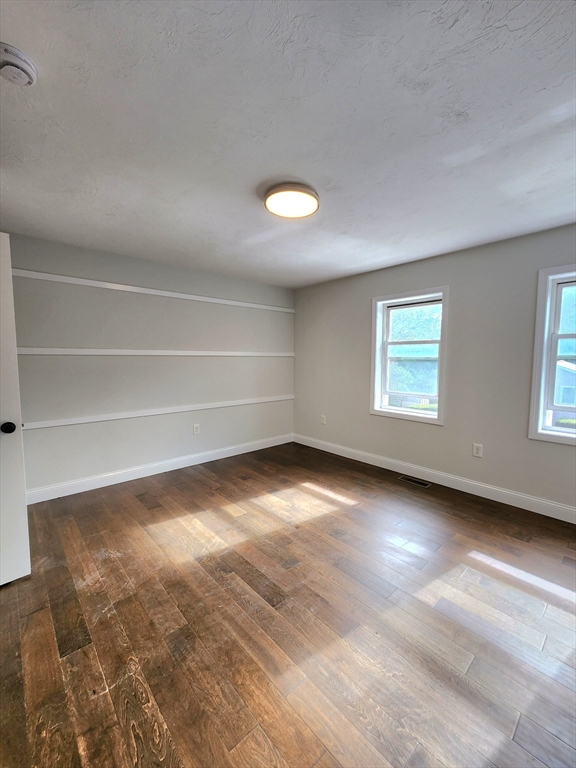 29 Buckley Road Worcester, MA 01602 - Photo 19 of 34 Gallery Image 19