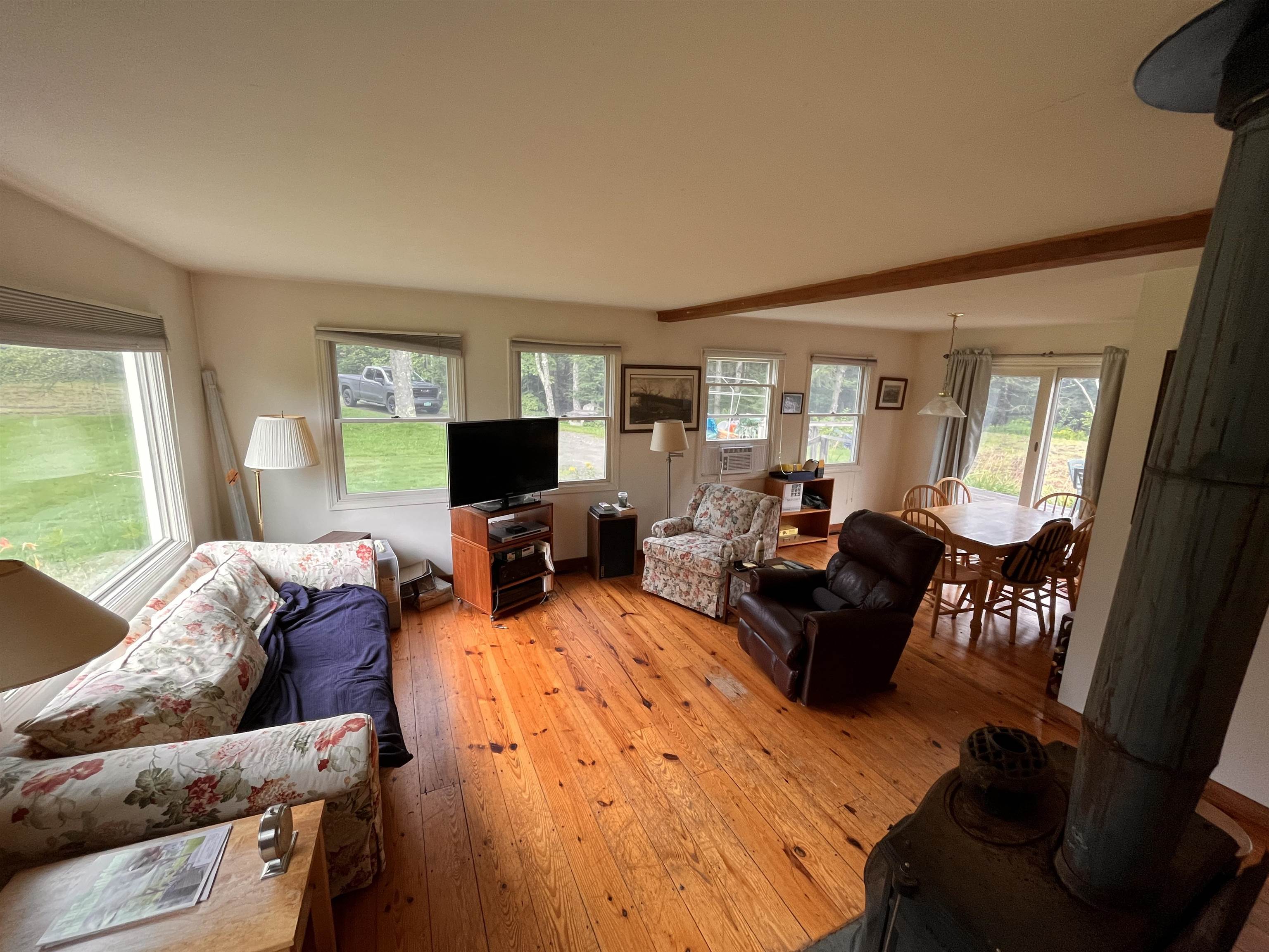 1174 Senor Road Warren, VT 05674 - Photo 17 of 35