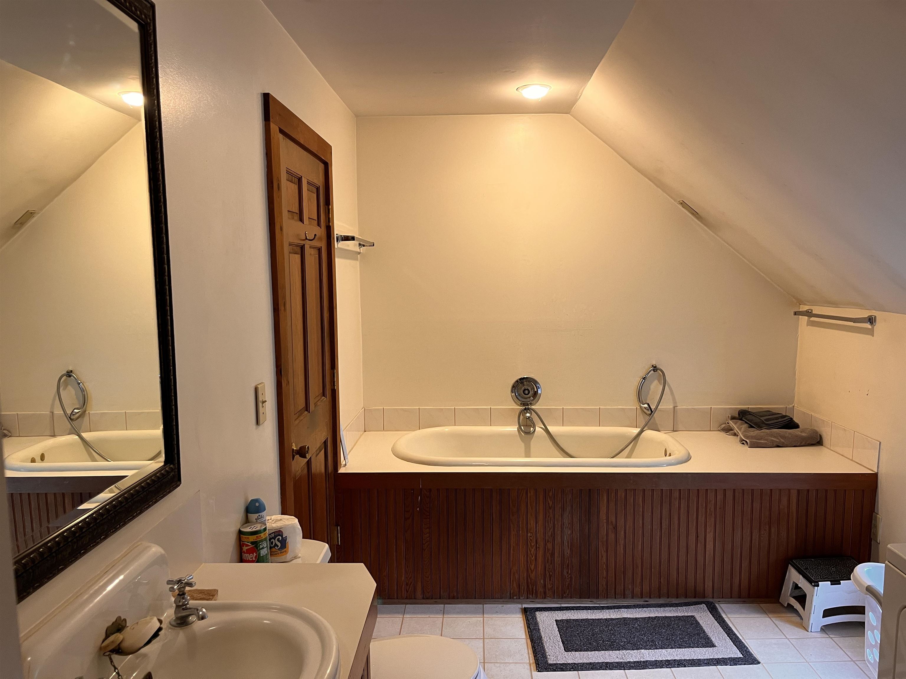 1174 Senor Road Warren, VT 05674 - Photo 19 of 35